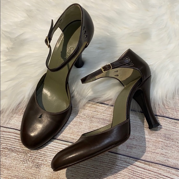 Cole Haan Shoes - Cole Haan brown leather heels size 8.5